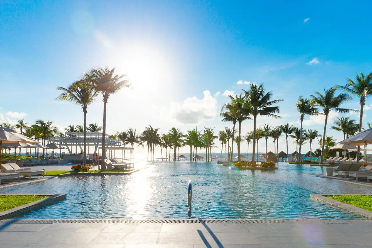 *****  Garza Blanca Resort Cancun Mexico