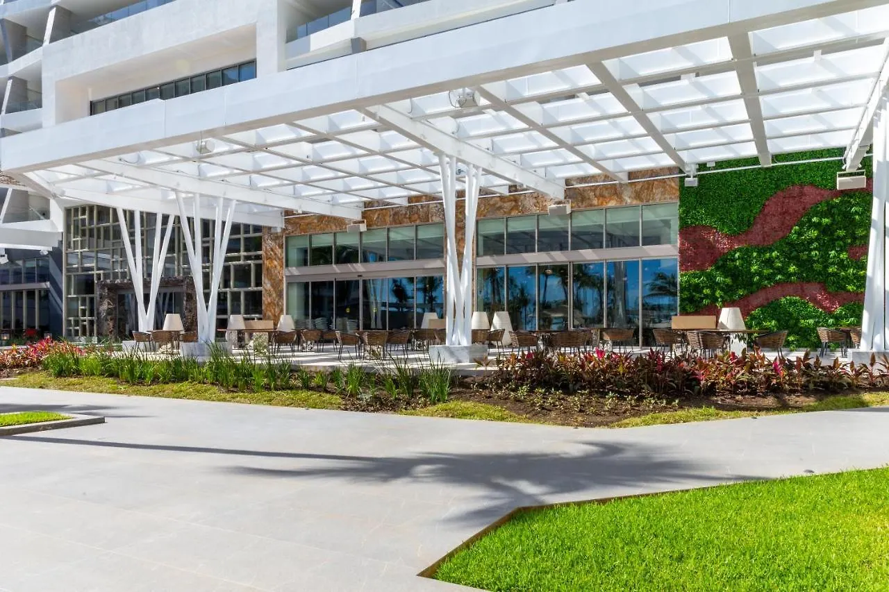 *****  Garza Blanca Resort Cancun Mexico